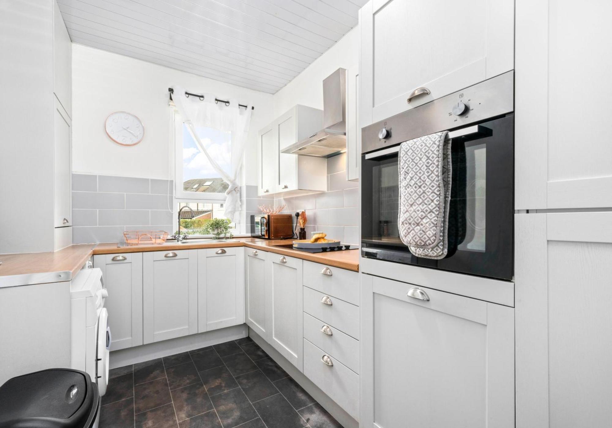 Anderson By Klass Living