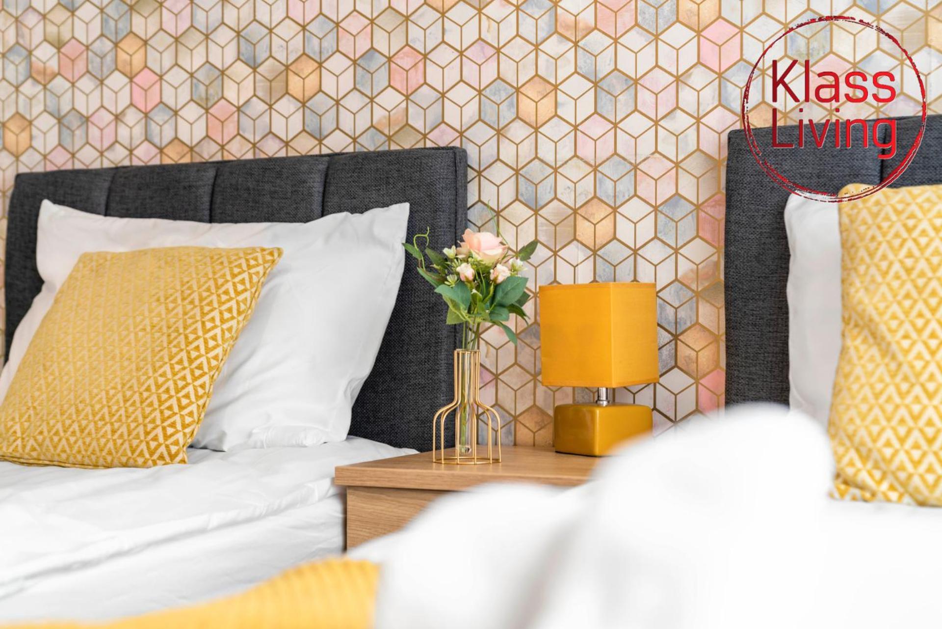 Anderson By Klass Living *