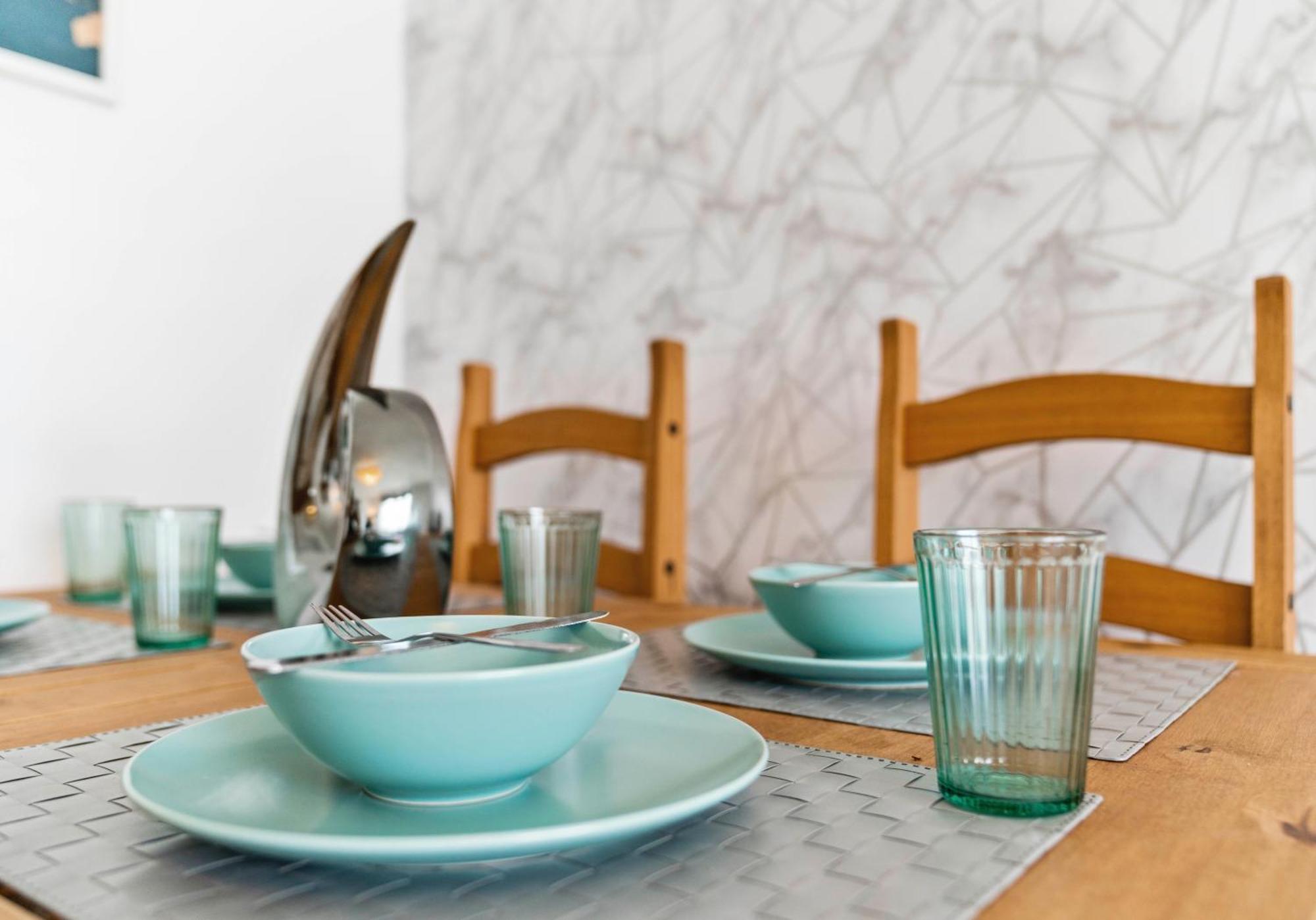Anderson By Klass Living *