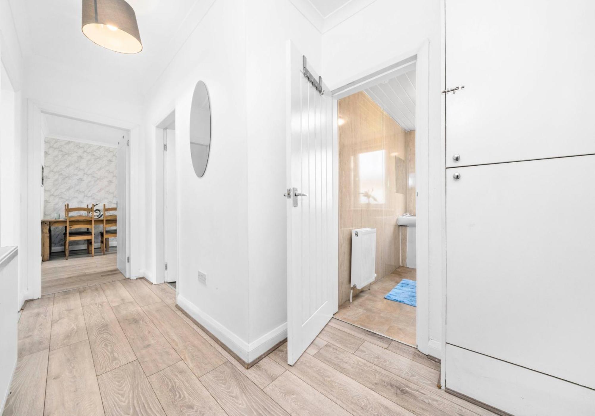 Anderson By Klass Living * Motherwell